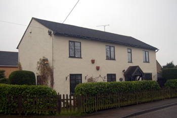 40 Tilsworth Road Laurel Cottage December 2008